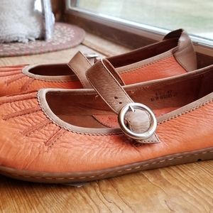 Born Women's Mary Jane 8.5B
